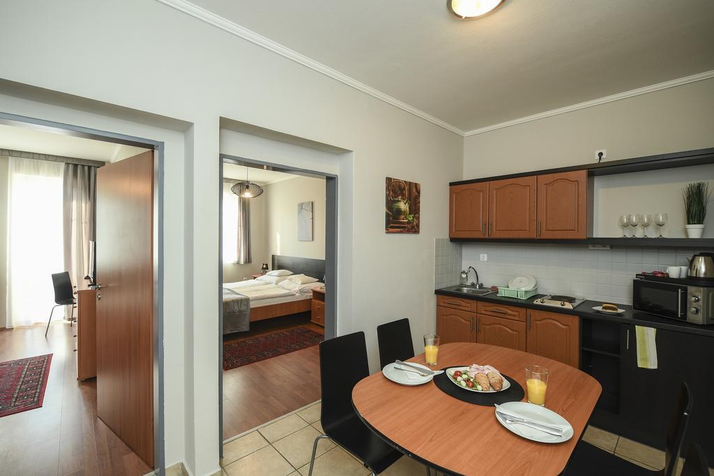 Salt Hill Apartmanok 艾格扎洛克 外观 照片