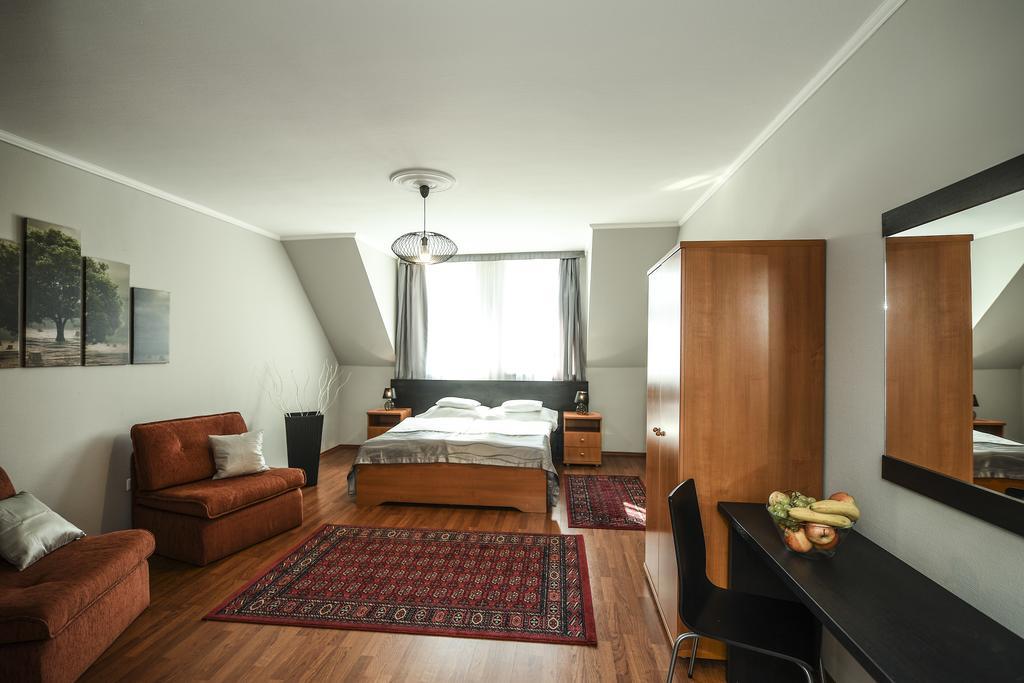 Salt Hill Apartmanok 艾格扎洛克 外观 照片