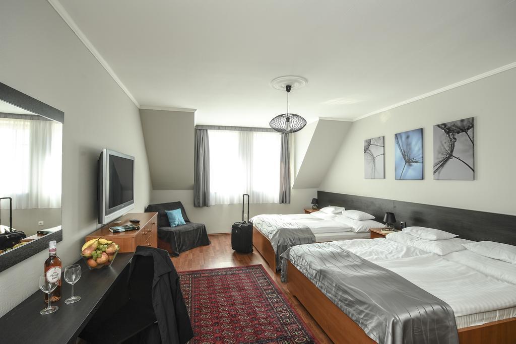 Salt Hill Apartmanok 艾格扎洛克 外观 照片