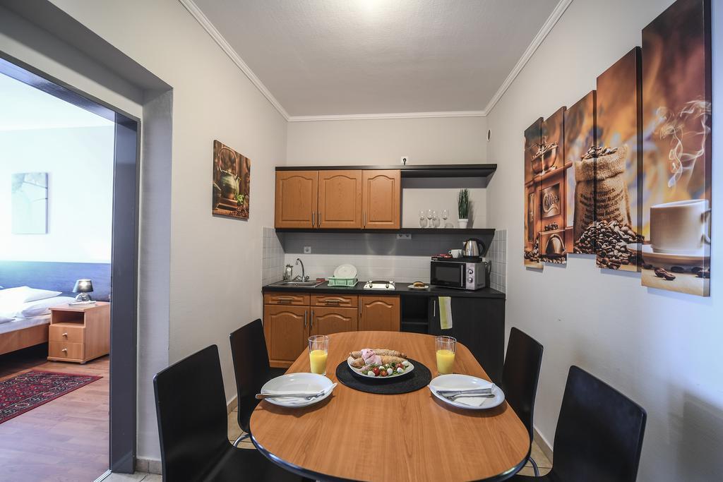 Salt Hill Apartmanok 艾格扎洛克 外观 照片