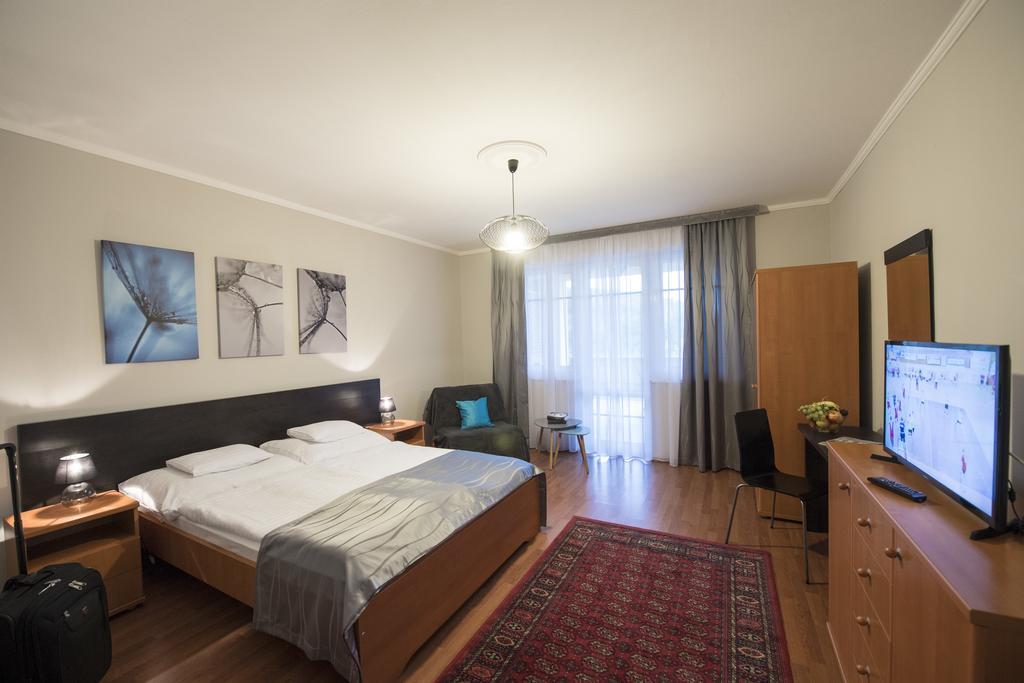 Salt Hill Apartmanok 艾格扎洛克 外观 照片