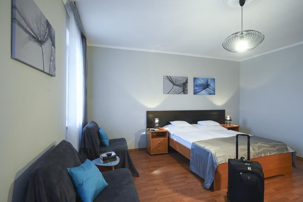 Salt Hill Apartmanok 艾格扎洛克 外观 照片