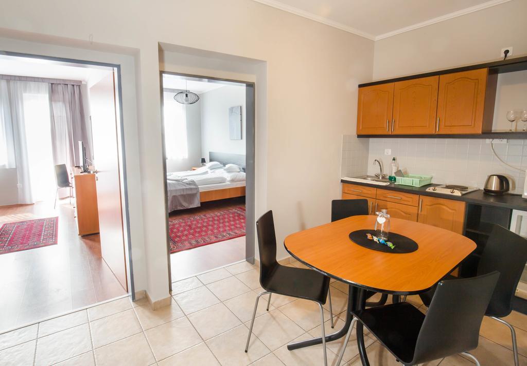 Salt Hill Apartmanok 艾格扎洛克 外观 照片
