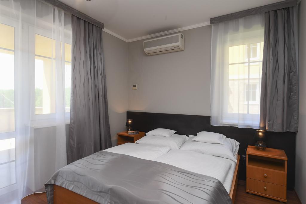 Salt Hill Apartmanok 艾格扎洛克 外观 照片